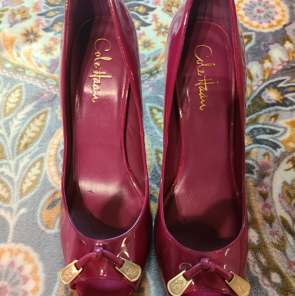 Womens Peep Toe Shoe